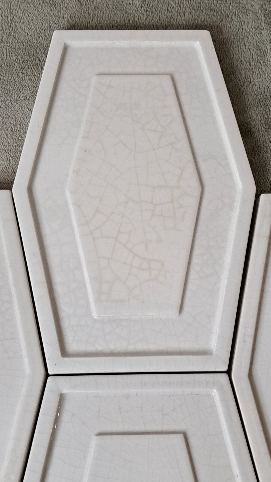 Walker Zanger Ceramic Tile Studio Moderne Plaster Gloss Crackle 1sf.=3 Tiles