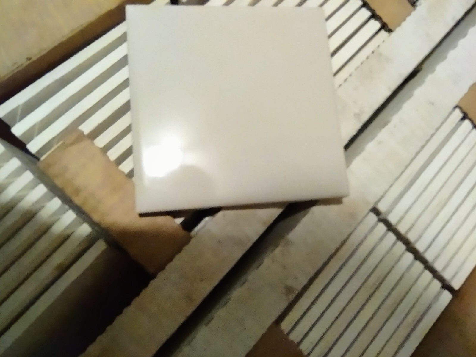 NOS 1962 MID-STATE Ceramic Tile 4 3/8″ square FAWN BEIGE 145 Mid-Century Modern