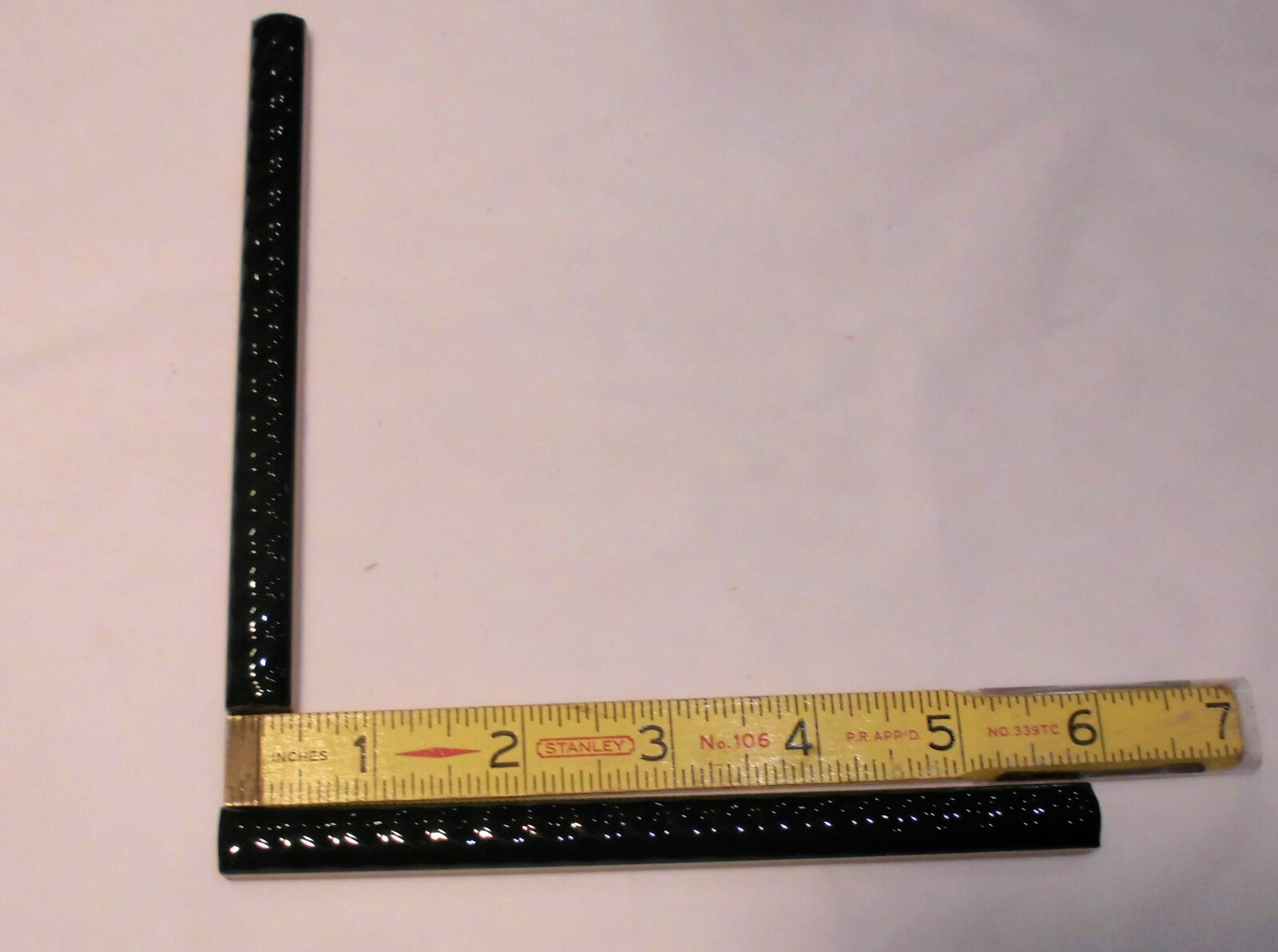 6-pack: Dark Green: Ceramic Liner-Pencil-Sizzle Tiles: 1/2″ X 6″ Twist Pattern