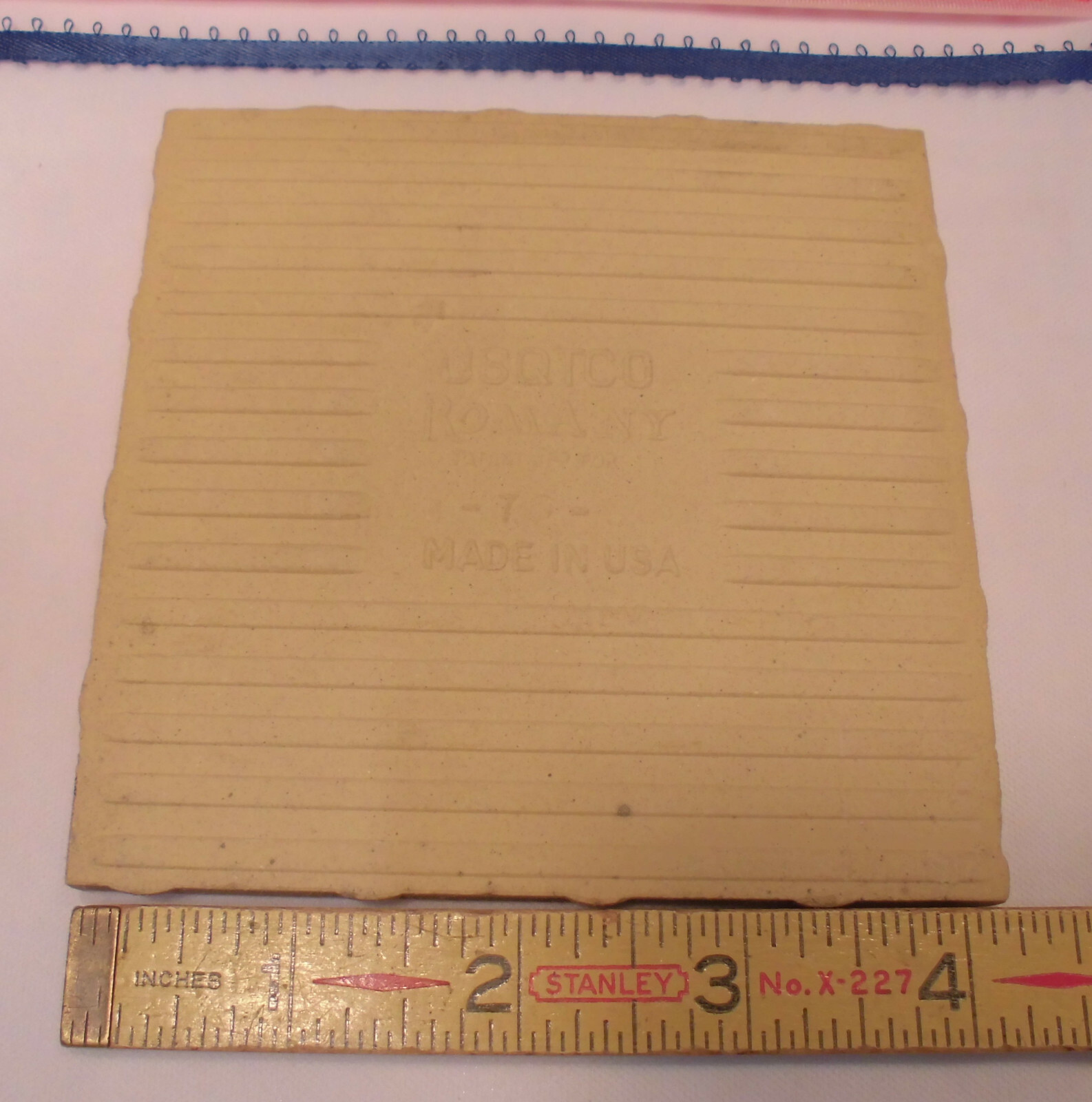 1pc. Peach 4-1/4″ Glossy Ceramic Tile; Romany Co. Defects 1/8″chipped edge +