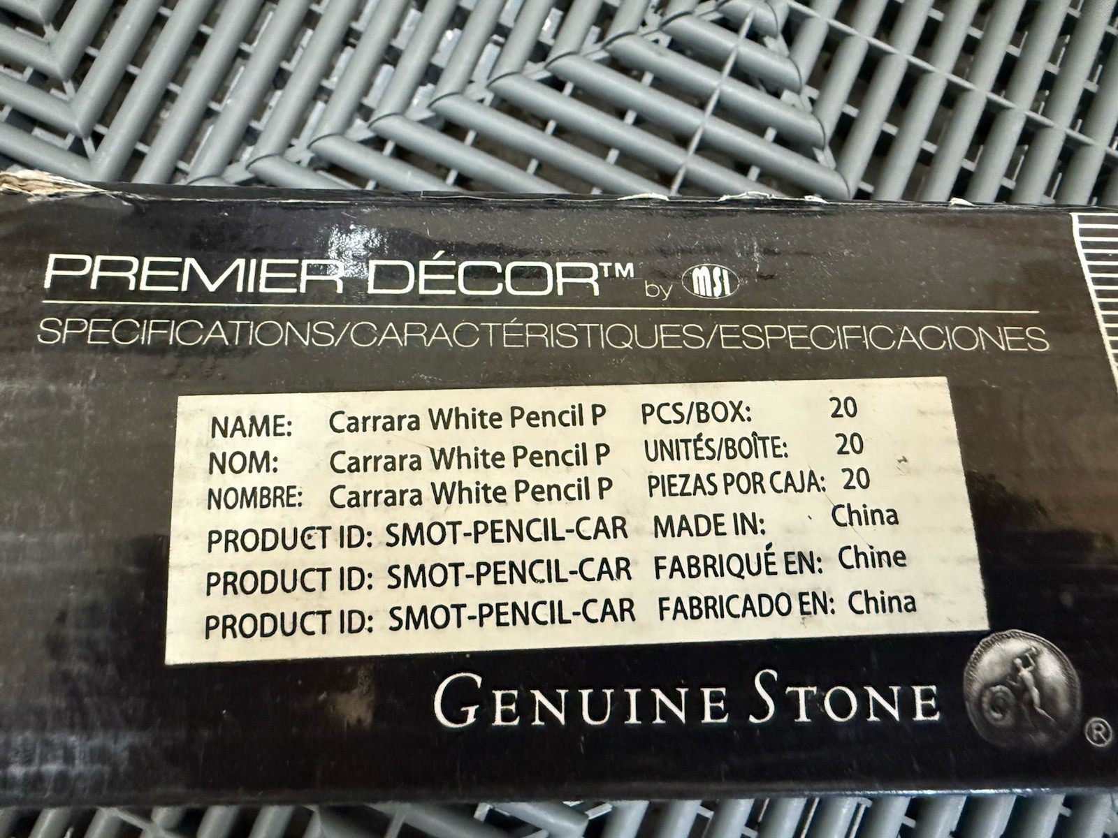 MSI Carrara White Marble Pencil Molding 3/4” x 12” (19 New + 7 Partial Pieces)