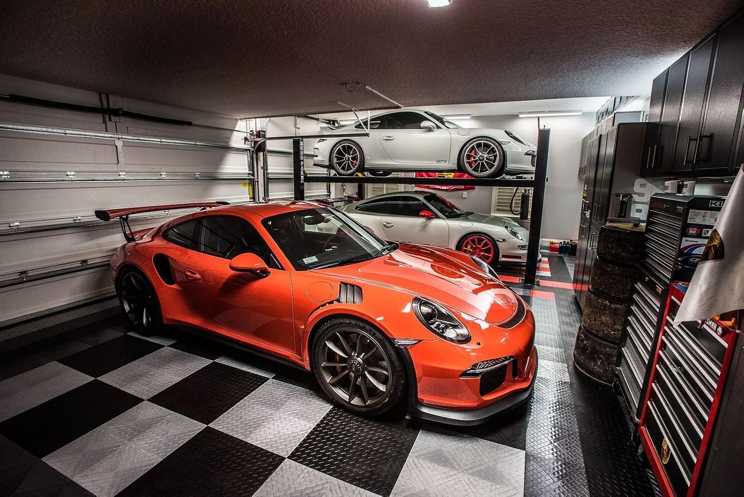 RaceDeck Garage Floor Tiles Interlocking Garage Flooring Diamond Plate Pattern