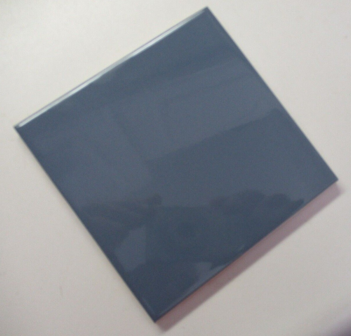 1 Wall Tile US Ceramic 72476482200-4 Gloss Dark Blue Steel 4-1/4″ Sq 2015 Modern