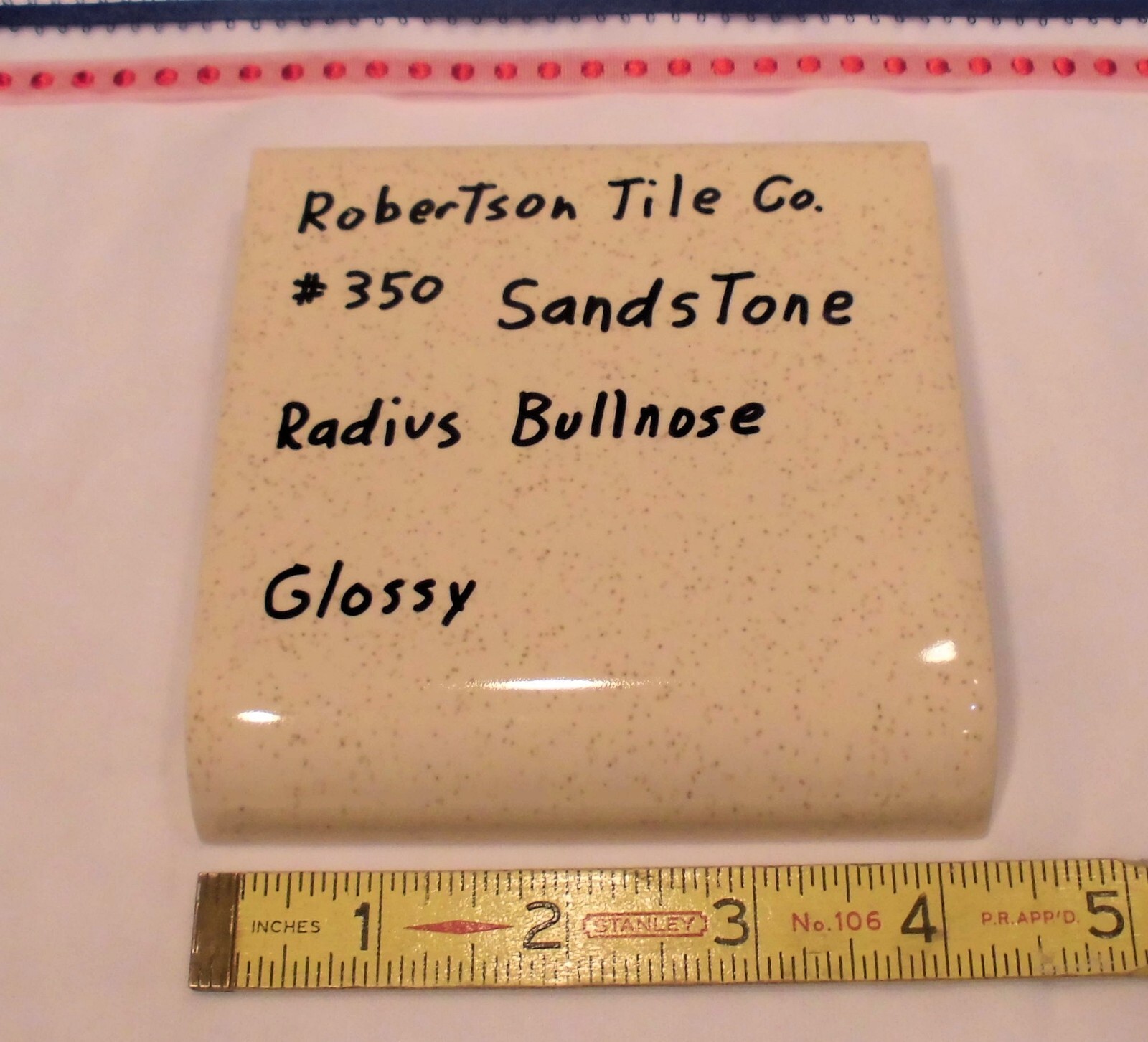 1 pc. Sandstone: Glossy Radius Bullnose Ceramic Tile 4-5/16″ by Robertson Co.