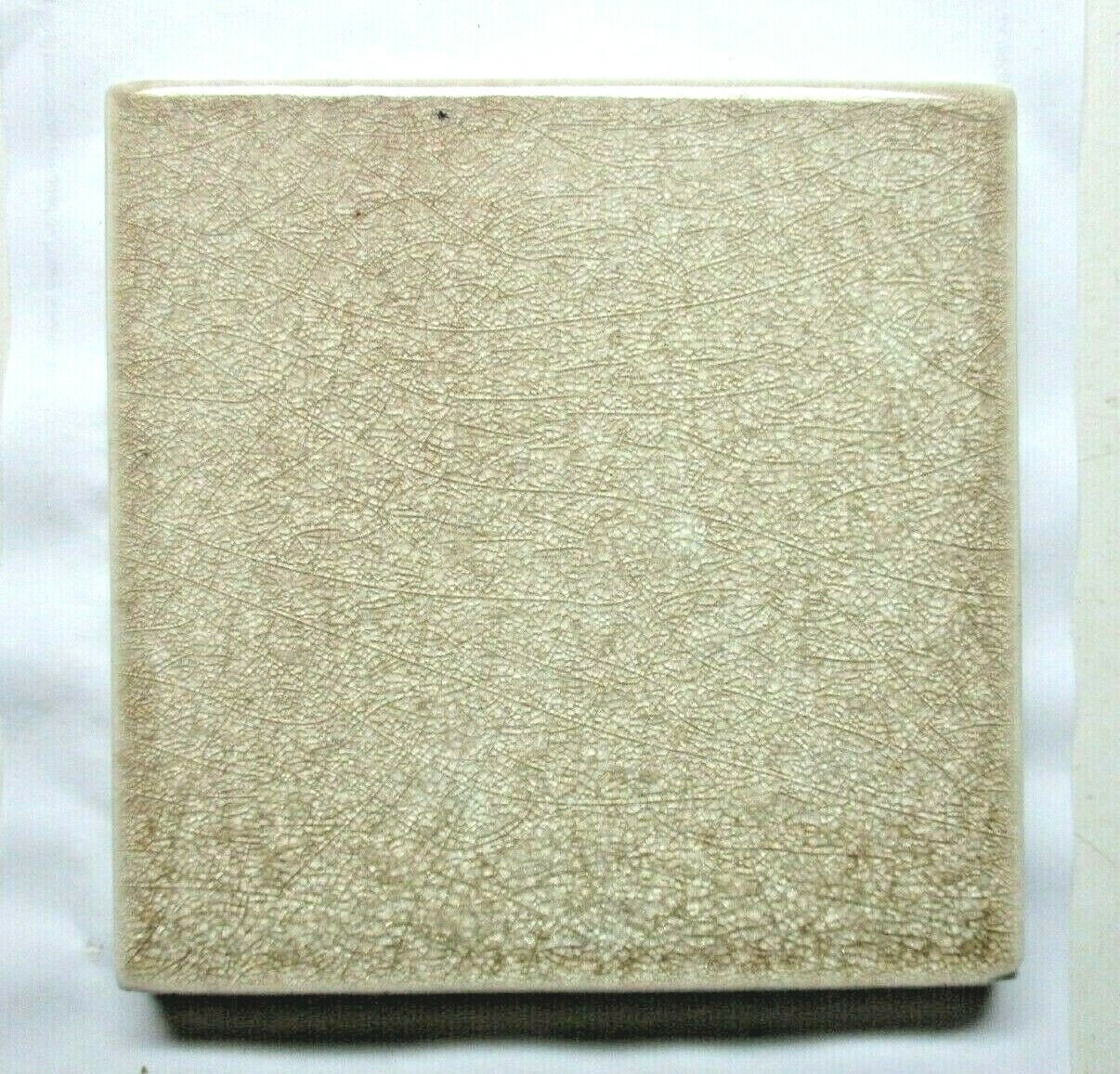 1 Floor Tile Walker Zanger 4-1/4″ Sq Crazed Speckled Beige Glazed Porcelain 2004
