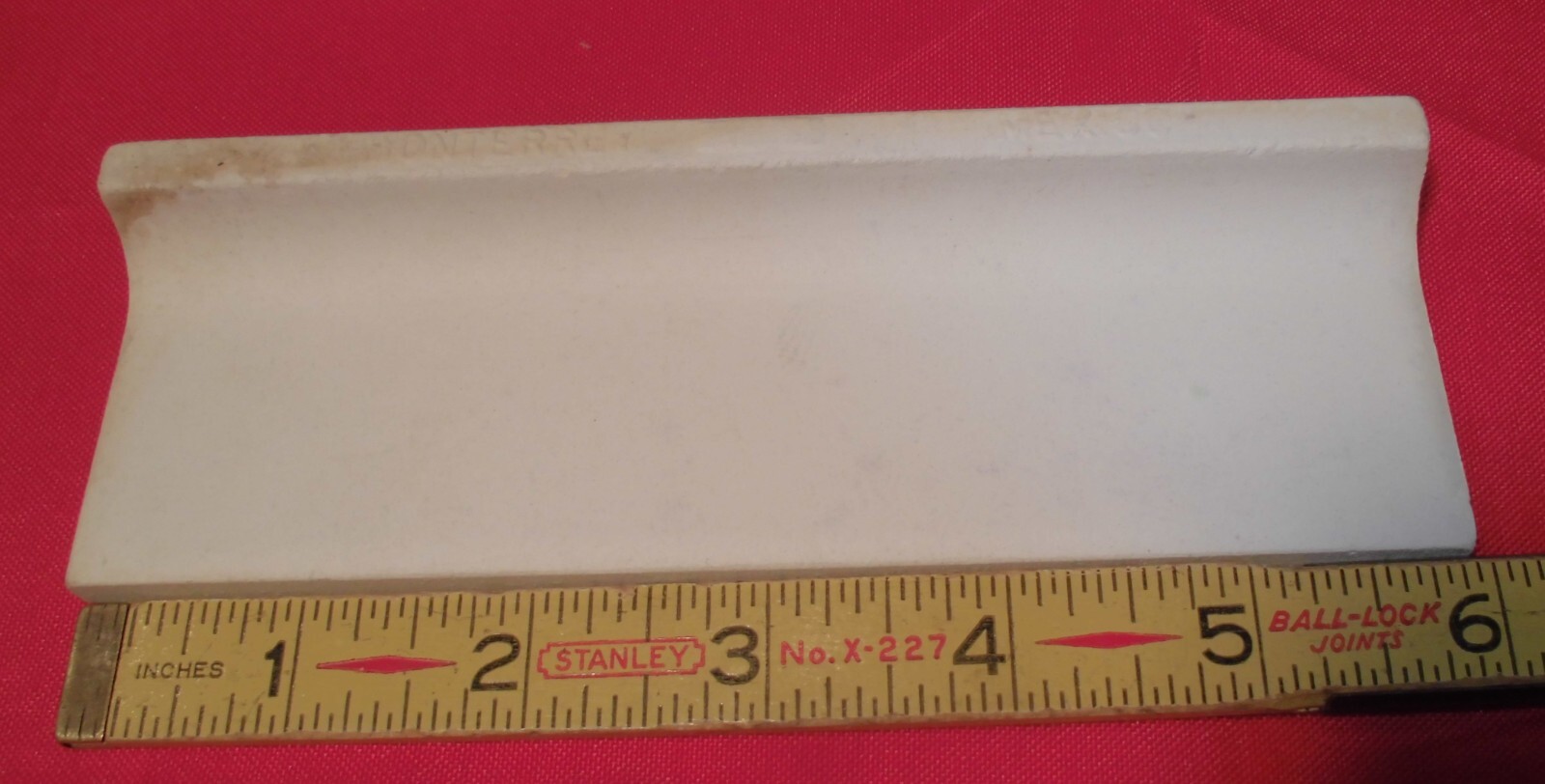 1 pc. “Pale Green Splattered” Ceramic Tile: 2″ X 6″ Glossy Radius Bullnose: NOS