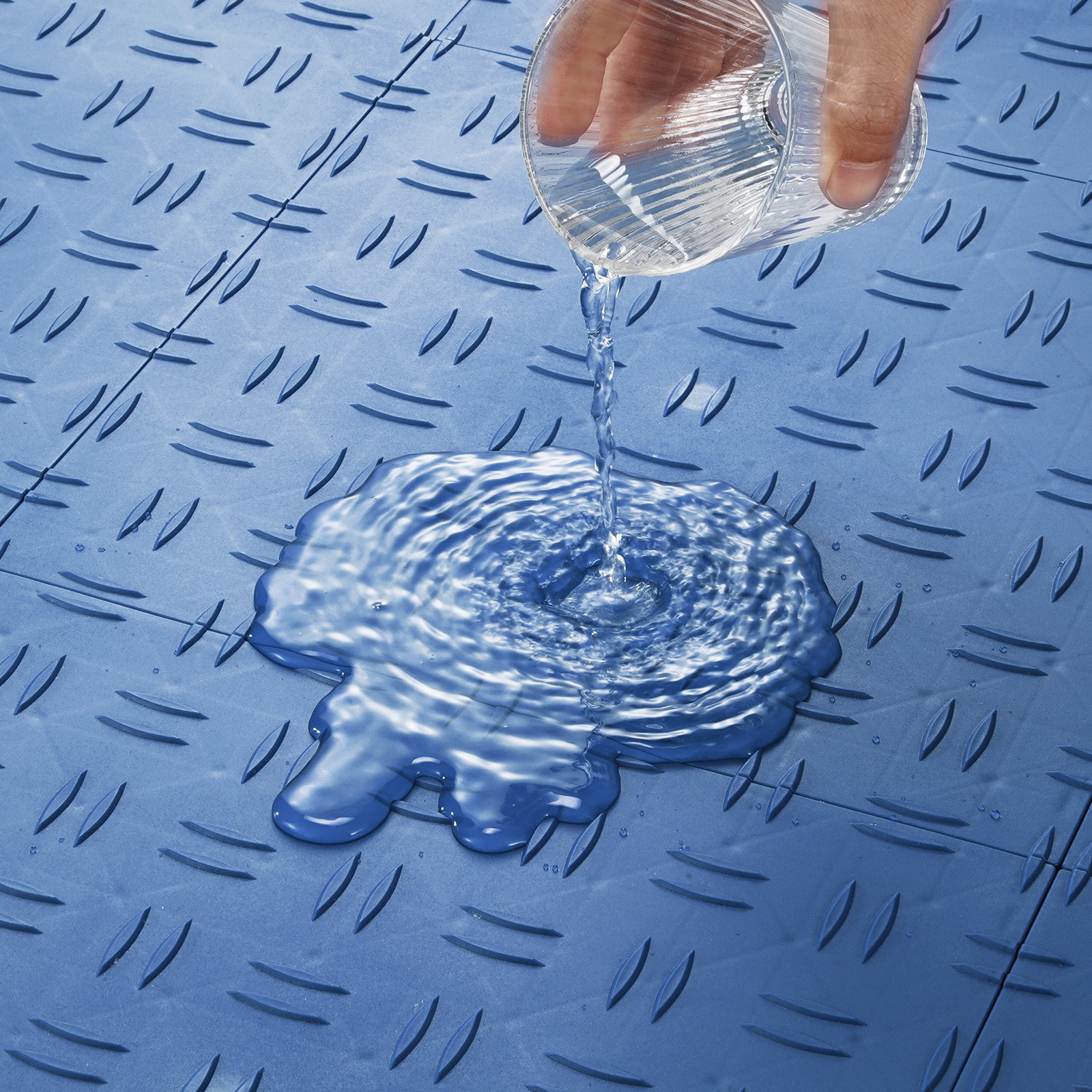 VEVOR Garage Floor Tiles Interlocking Flooring 12×12″ 50 Pack Bulk 50 sq.ft Blue