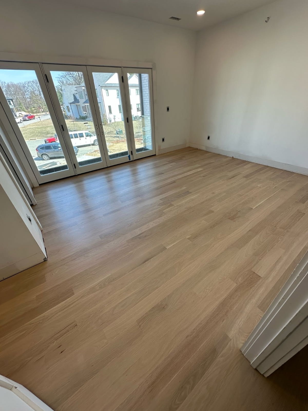 White Oak Unfinished: 2 1/4 x 3/4″ 565 sq ft. $6.00