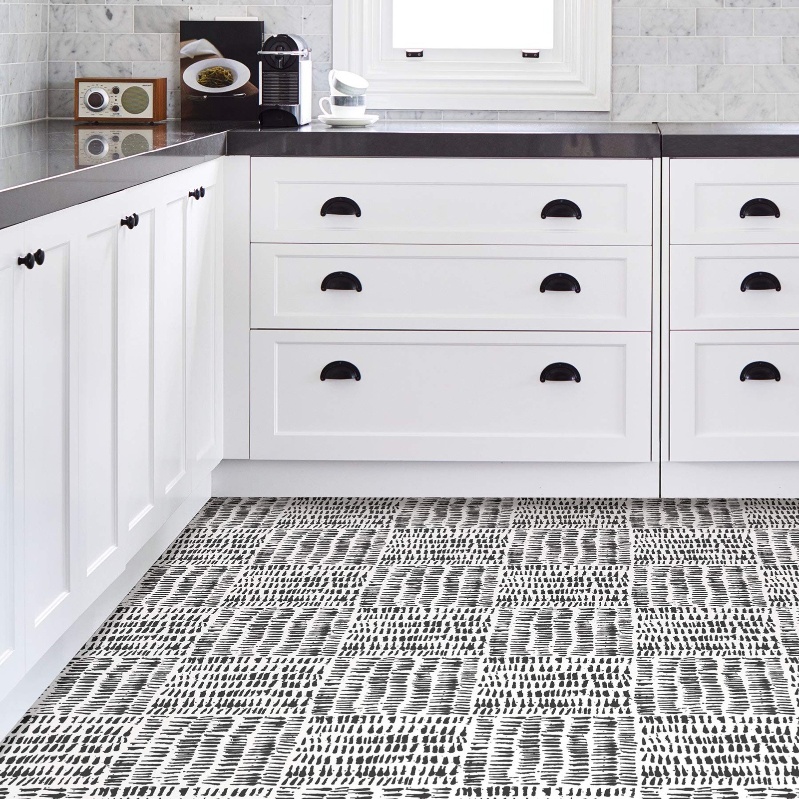FP2945 Noleby Peel & Stick Floor Tiles, Black