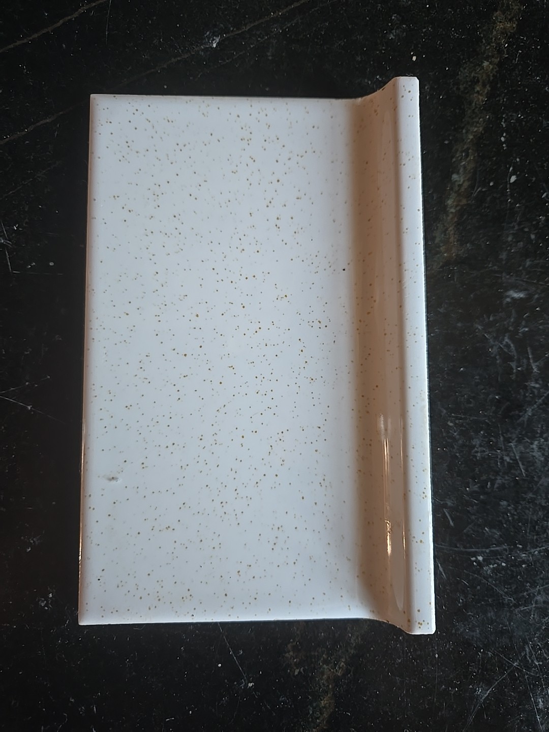 Vintage Ceramic M.C.T. Off White W/gold Specs NOS 6 1/8″ X 3 7/8″ Cove Base