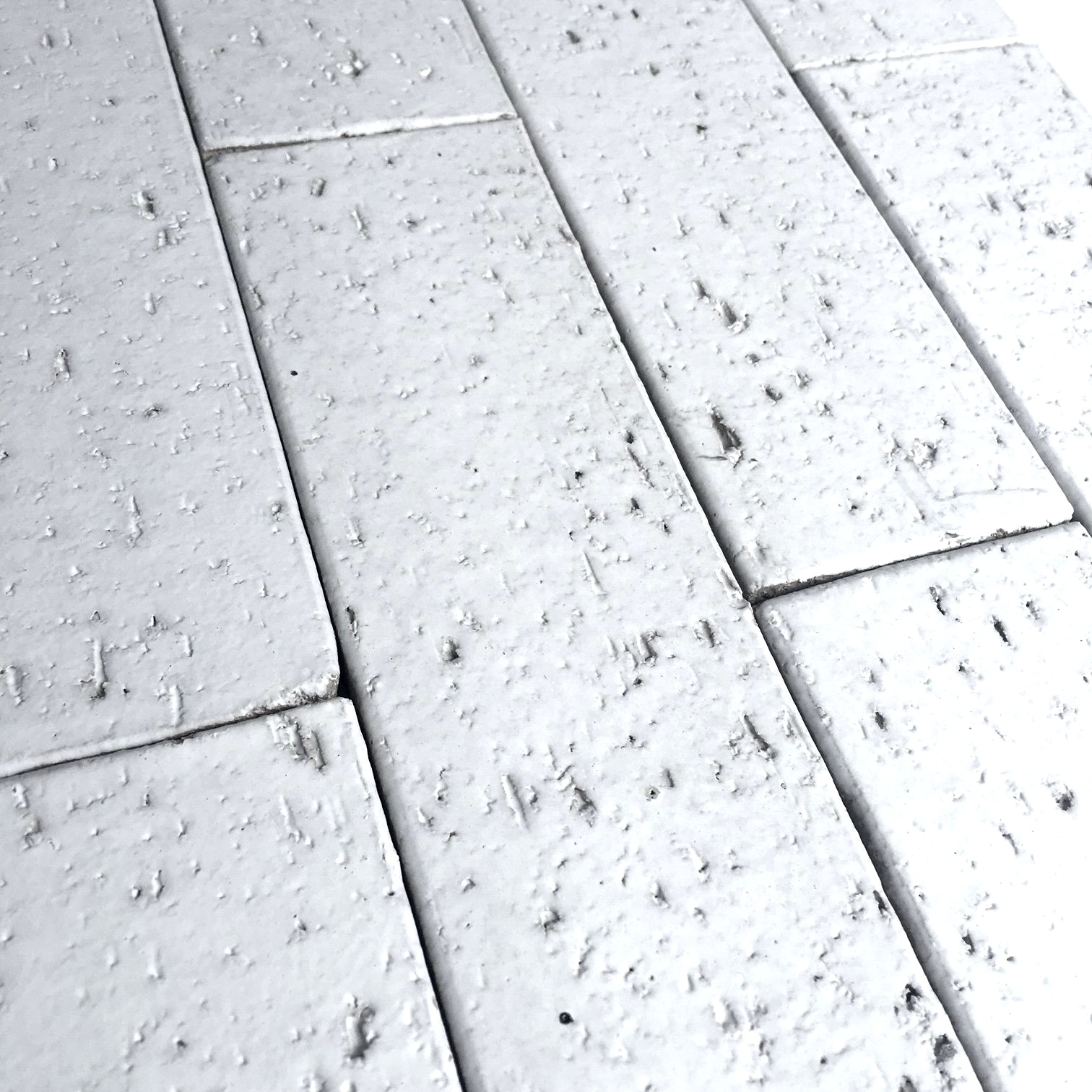 2.5×9.5 White Matte Glazed Extruded Brick Wall Backsplash Field Tile(PACK OF 10)