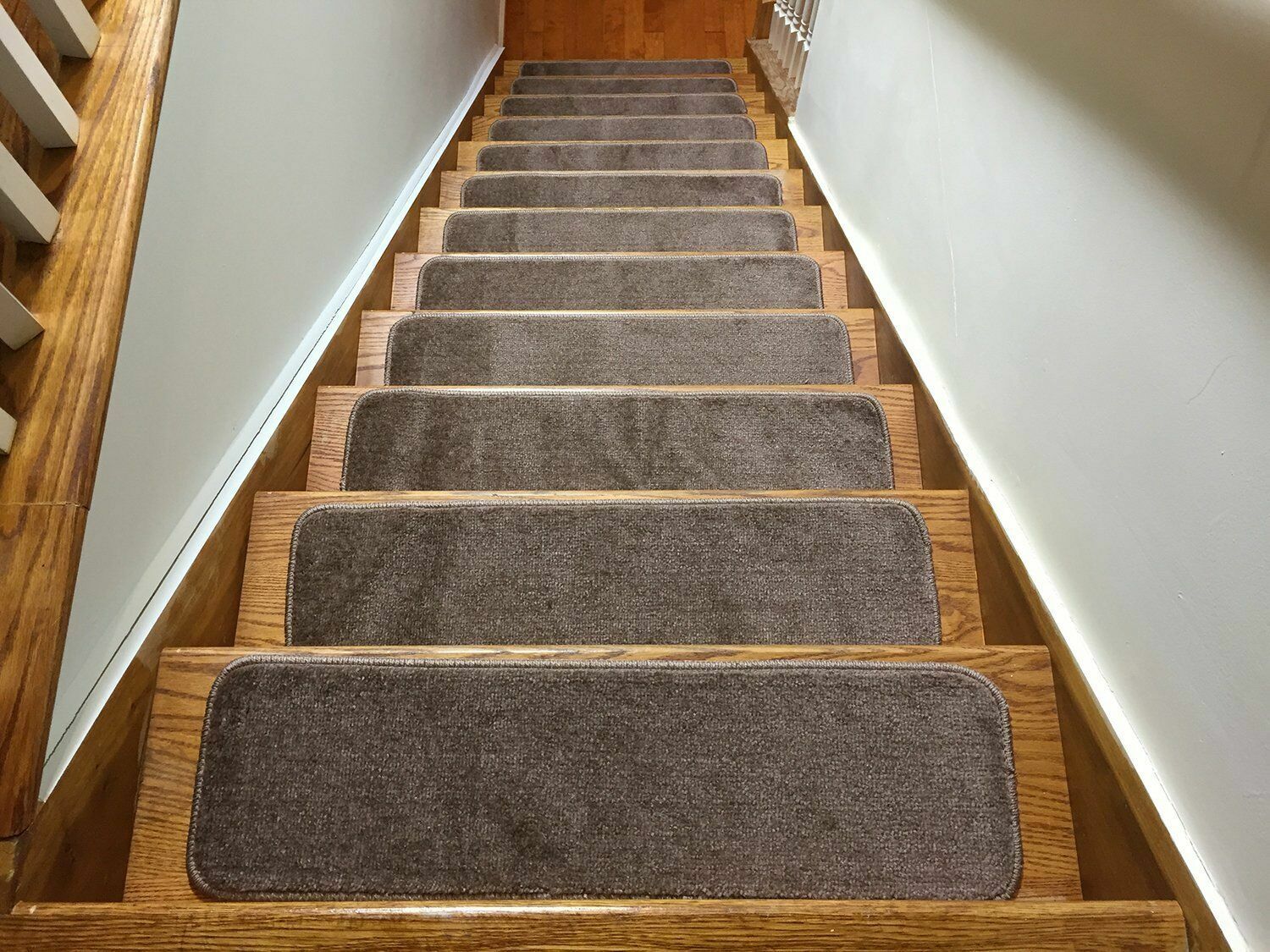 Euro Stair Treads Soft Set of 7 pcs Indoor Slip Resistant 8.5″x30″ Cappuccino