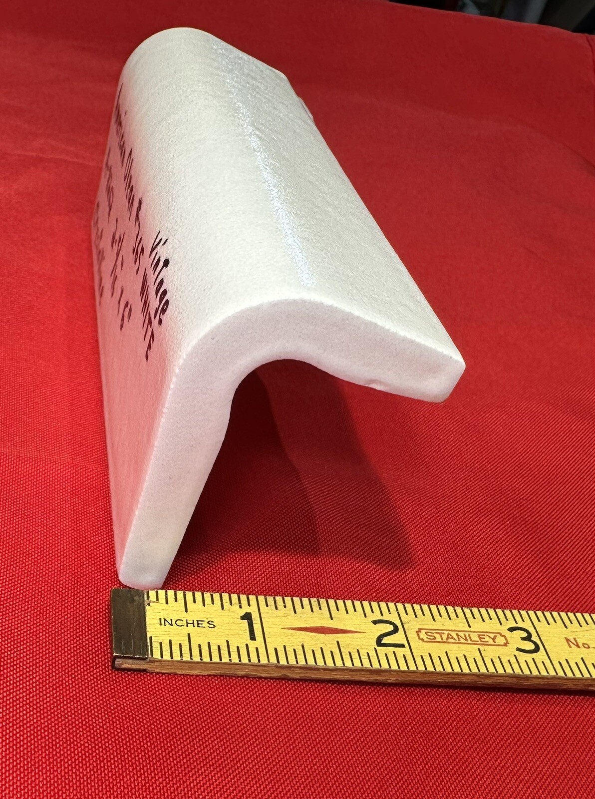 1pc. Off-White V-Cap Crystalline Ceramic Tile: Counter-Top Edging American Olean