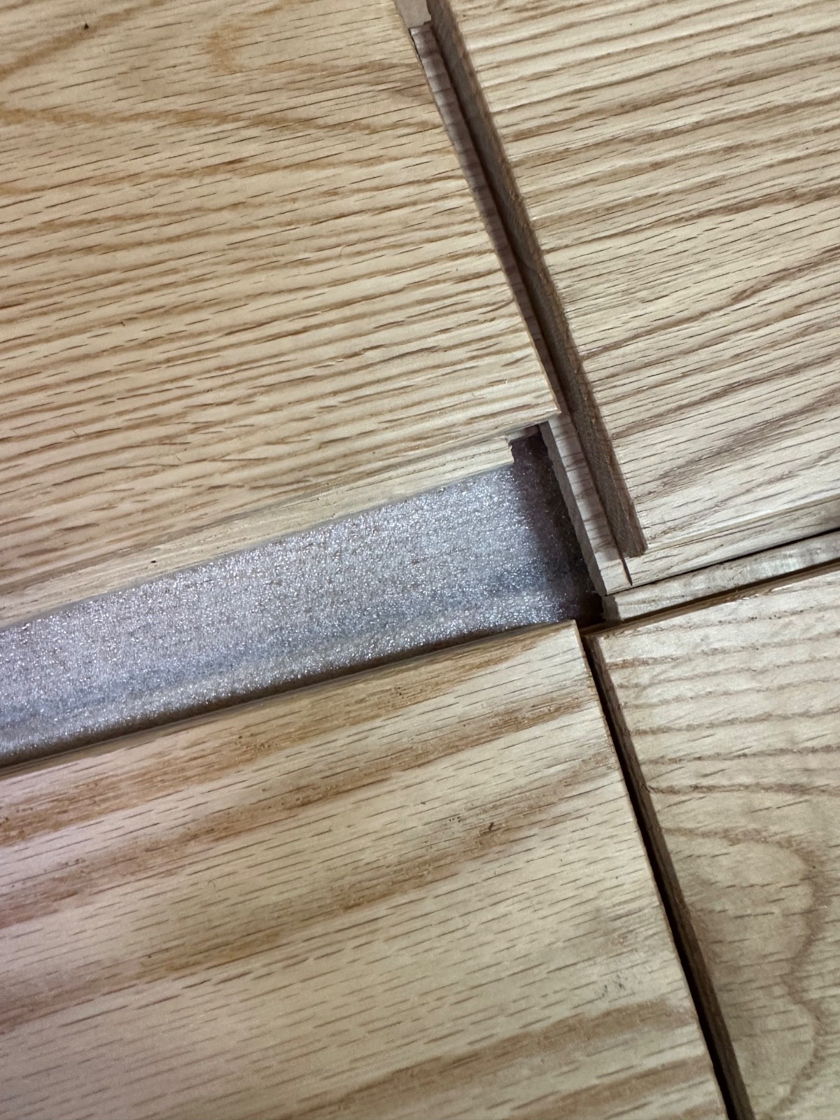 Hardwood Flooring Maine Traditions Prefinished 3/4” Solid Live Sawn Red Oak 5” W