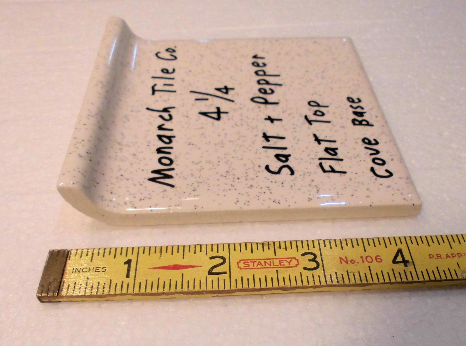 1 pc. Cove-Base Ceramic Tile *Salt & Pepper* 4-1/4″ Monarch Co. Flat top, Glossy