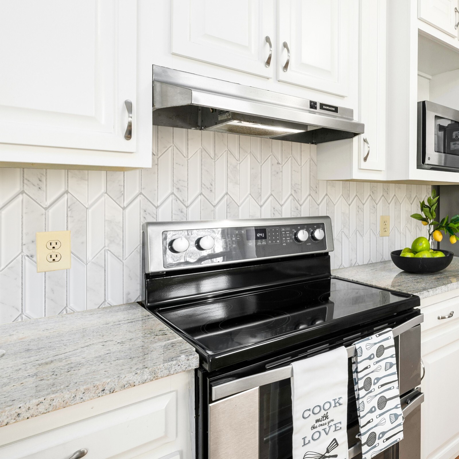 Art3d 11.8”x11.2” Herringbone Mosaic Wall Tile,Decorative Glass Tile,Pack of 5