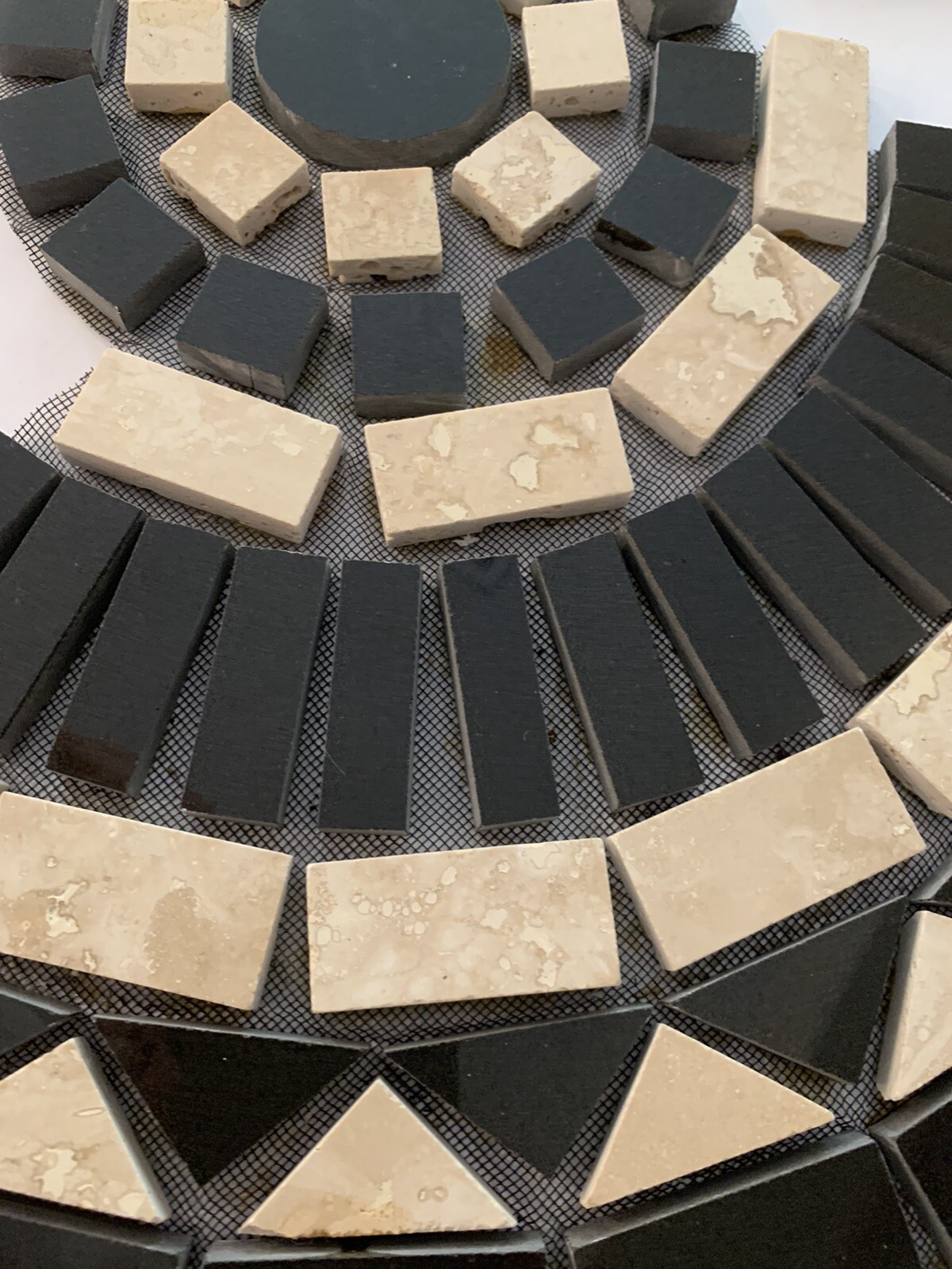Mosaic Tile Inlay Circular Travertine Marble & Black