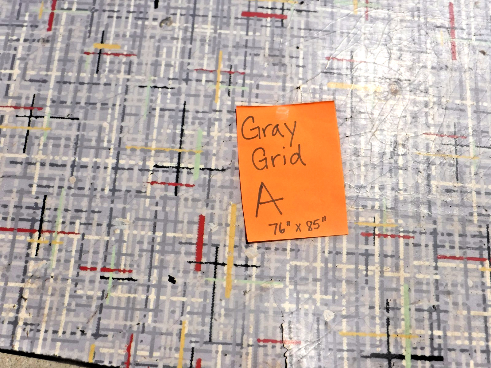 VTG~LINOLEUM FLOORING~LARGE PIECE~75″X85″~1950-60~MOVIE SET~MCM~GRAY GRID A