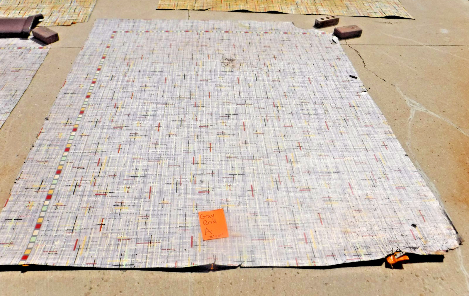 VTG~LINOLEUM FLOORING~LARGE PIECE~75″X85″~1950-60~MOVIE SET~MCM~GRAY GRID A