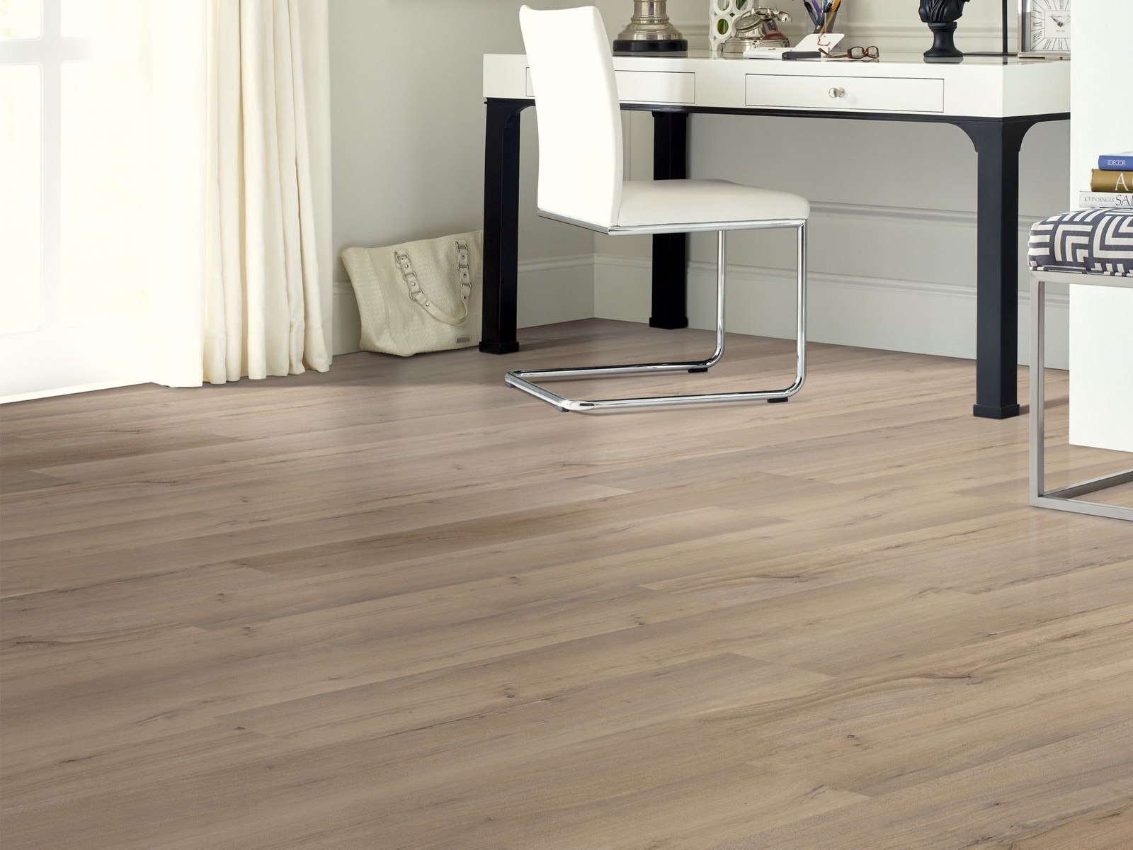 Shaw 0736V Endura 512C Plus – 7″W Smooth Vinyl Flooring – Sold by