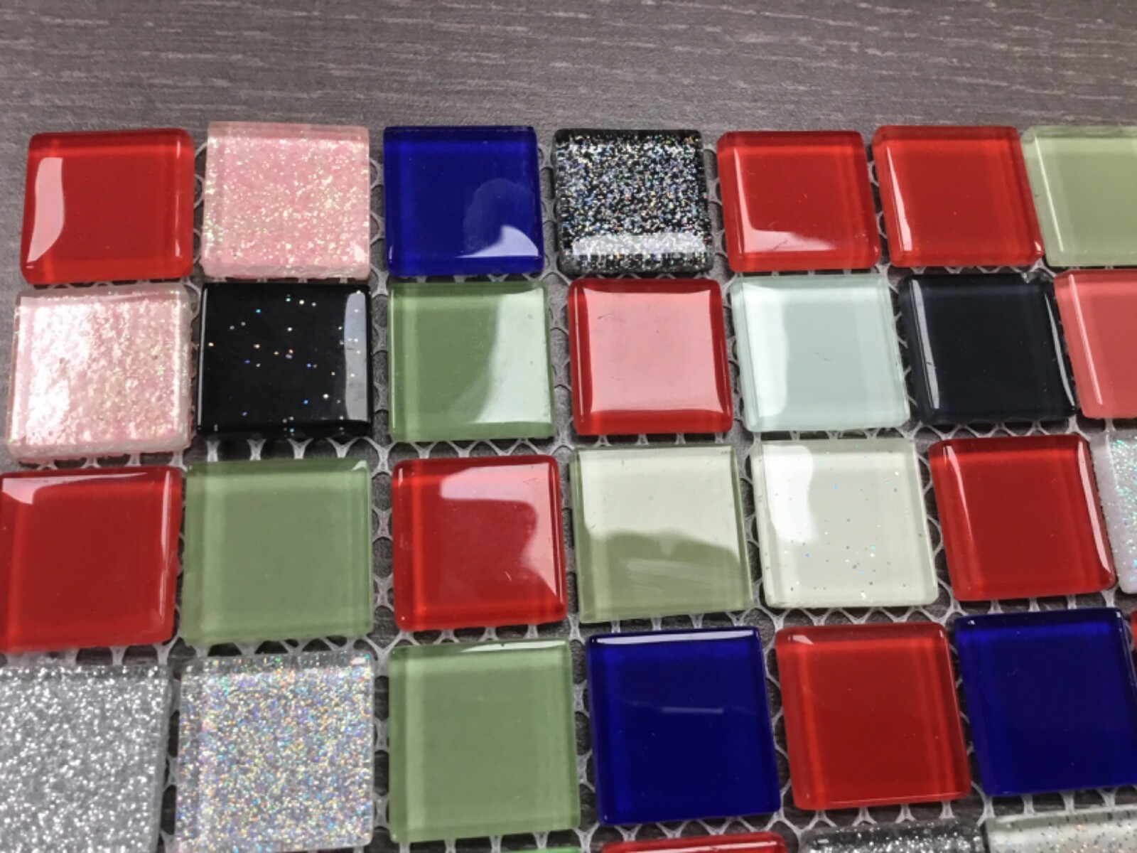 NEW Multi colored Glass ? Mosaic Wall Tiles Glazed Porcelain Floor Tile sheet