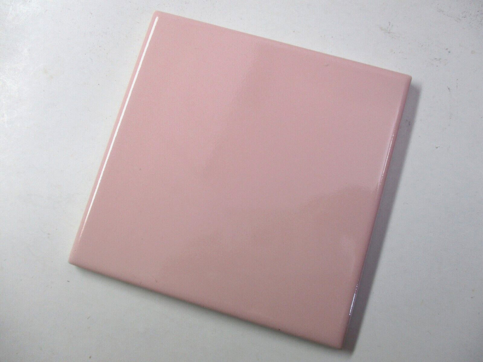 1 Wall Tile Atco USA 4-3/8″ Semi Gloss Pastel Rose Pink Ceramic 1950s Retro Vtg