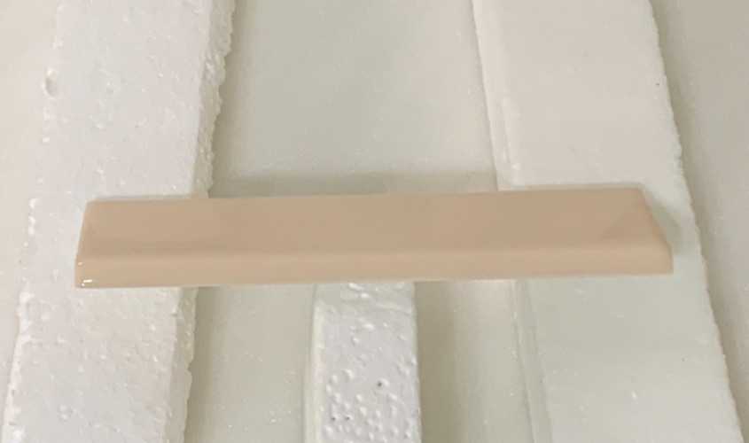 New Vintage Florida 2″ x 6 1/8″ Flat Surface Bullnose Color Buff #24 Gloss