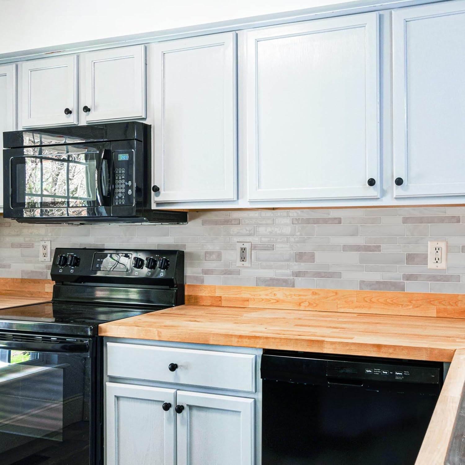10 Sheet Marble Peel and Stick Backsplash, Beige & White