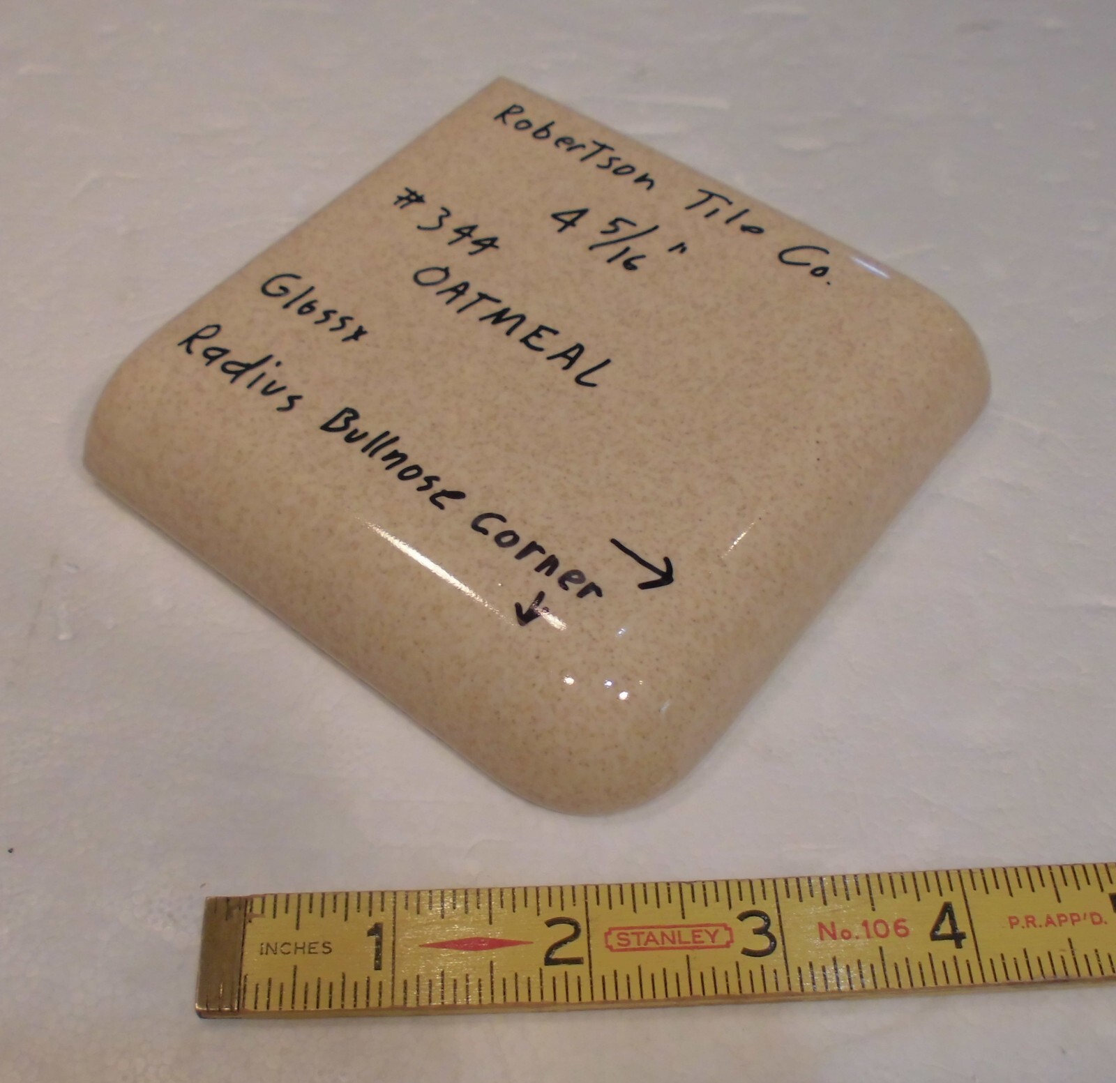 1 pc. Corner Bullnose: Oatmeal-Buckwheat Ceramic Tile Robertson 4-5/16″ Mudd Cap