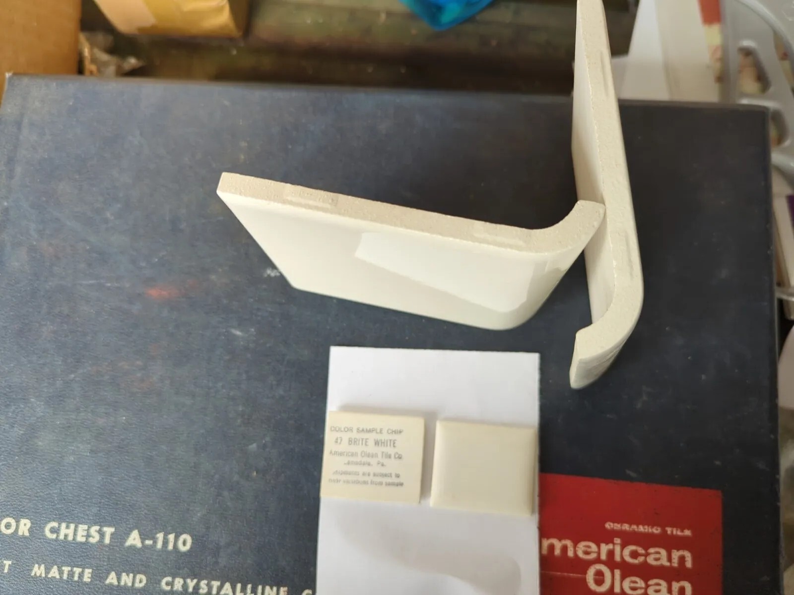 2 pcs American Olean Gloss Brite White #47 A4402 Tile Mud Bullnose 4-1/4″