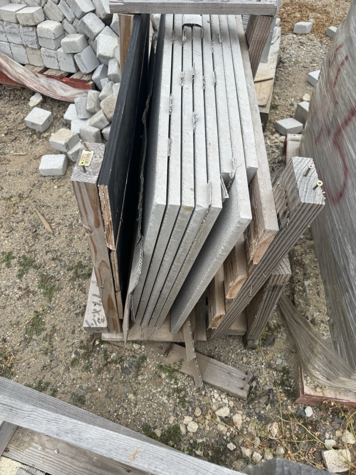 Grey Limestone Cladding And Pavers Random Widths , Pavers And Blocks Available