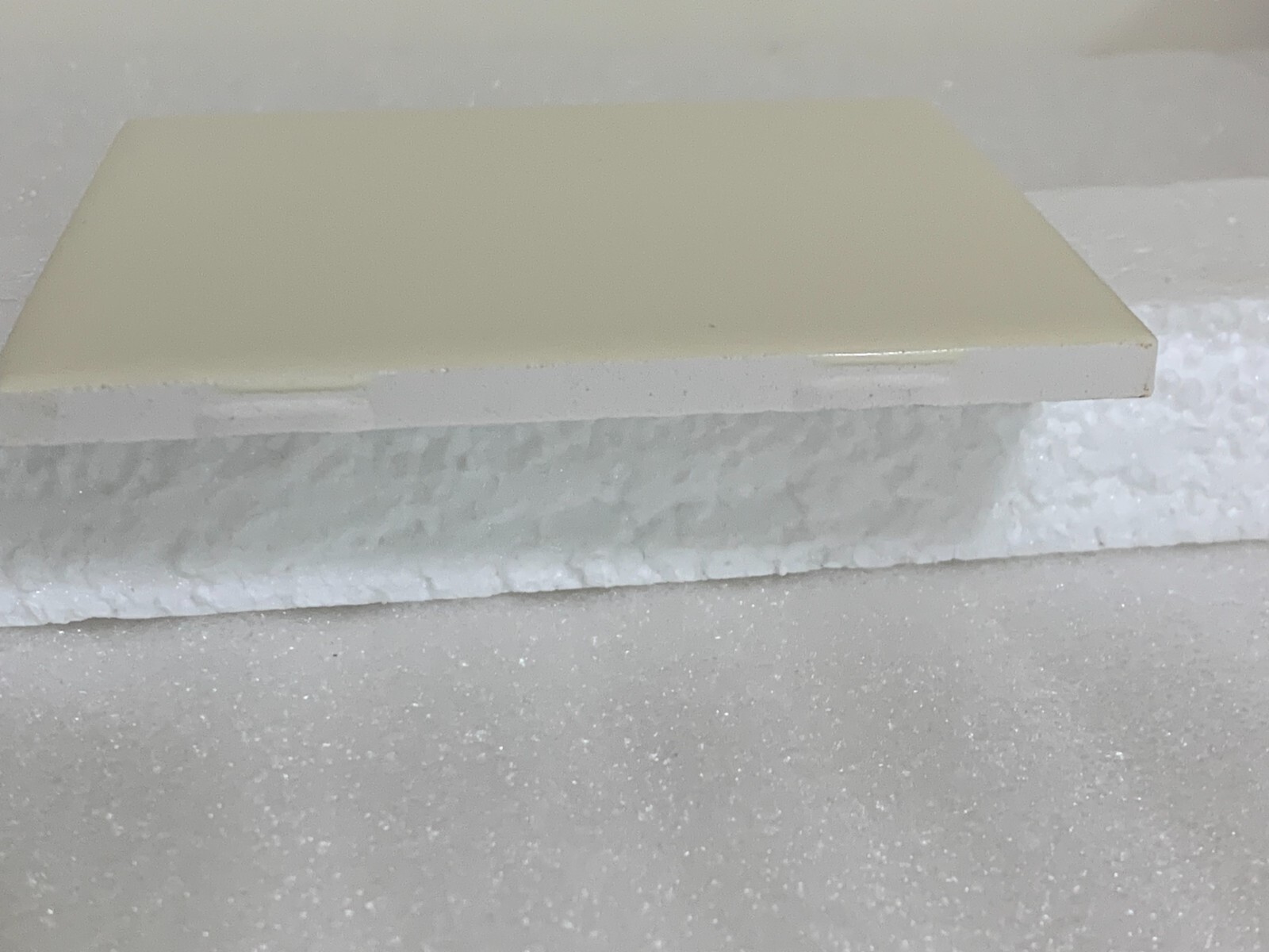 New Ceramic Daltile 4 1/4″ x 4 1/4″ Crisp Linen #0139 Gloss *12* pcs