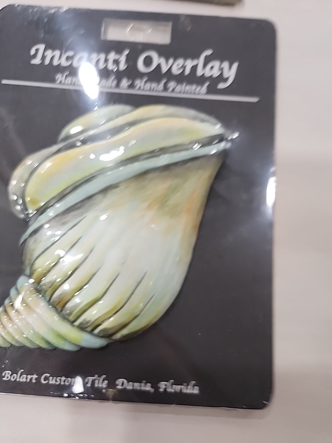 Incanti Tile Overlay
