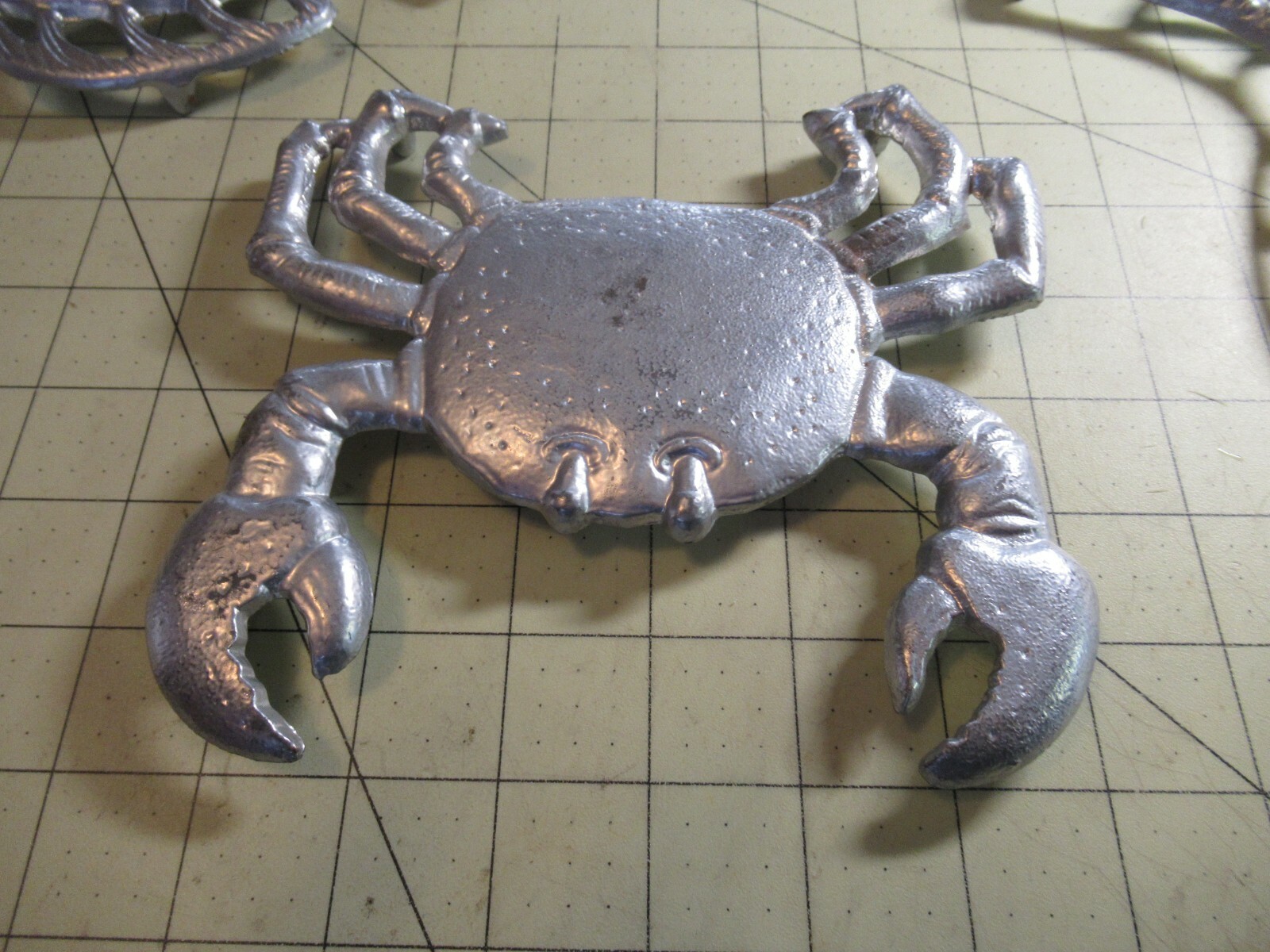 3 Piece Ocean Sea Life Cast Metal Hot Plate Set Crab Fish Starfish 7-8 Inch Each