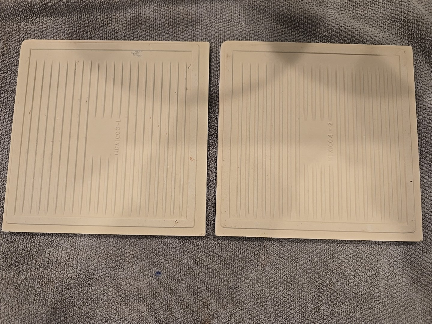 6″ x 6″ Gloss Light Beige Ceramic Tile with Bullnose on 2 Edges (2 PCS) Daltile