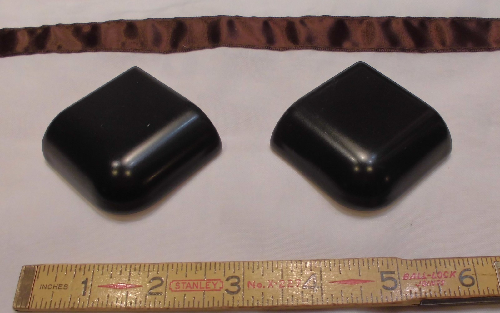2 pcs. *Matte Black* Ceramic Bullnose…outside corner trim tile…2″ X 2″ Mudd