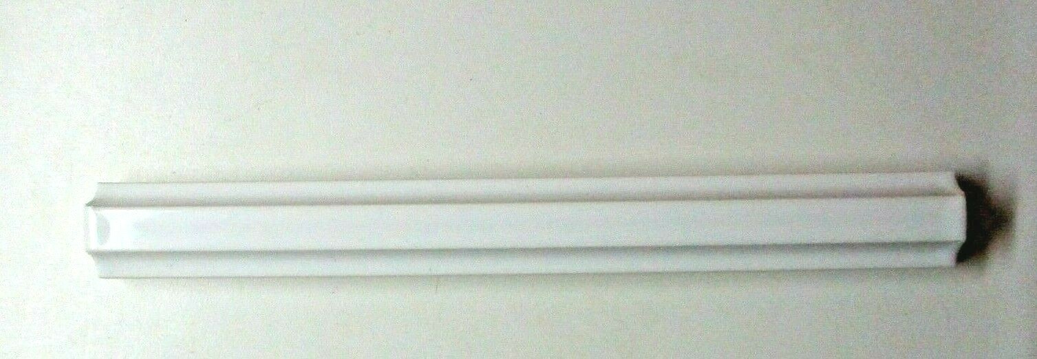 1 Tile Ceramic Porcelain 7-7/8″ Glossy White Trim Wall Accent Border Cap Vintage