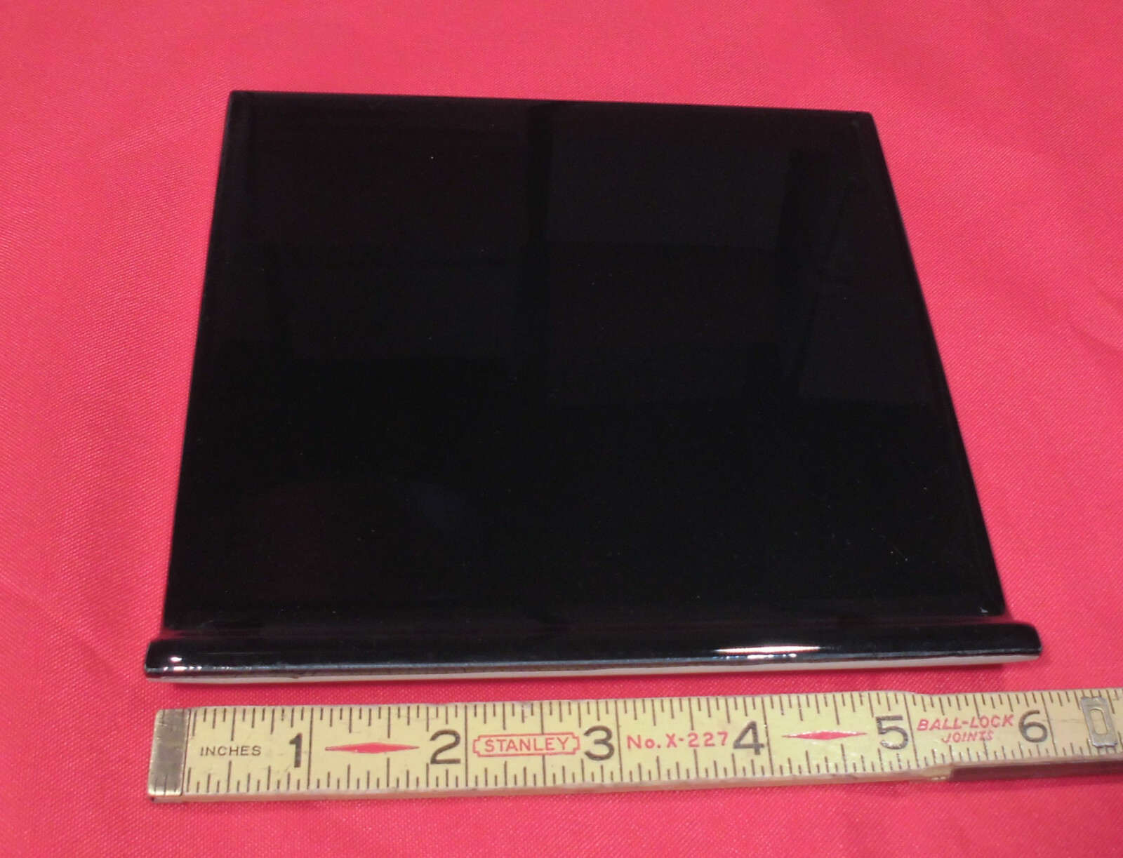 lot of 6: Glossy Black: Flat Top; base/cove Ceramic Tile: 6″ X 6″ with Defects