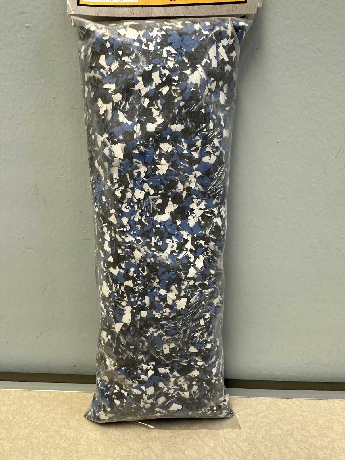 Insl-X Garage Guard Decorative Flakes, Epoxy Floor Flakes, Blue, Black, White