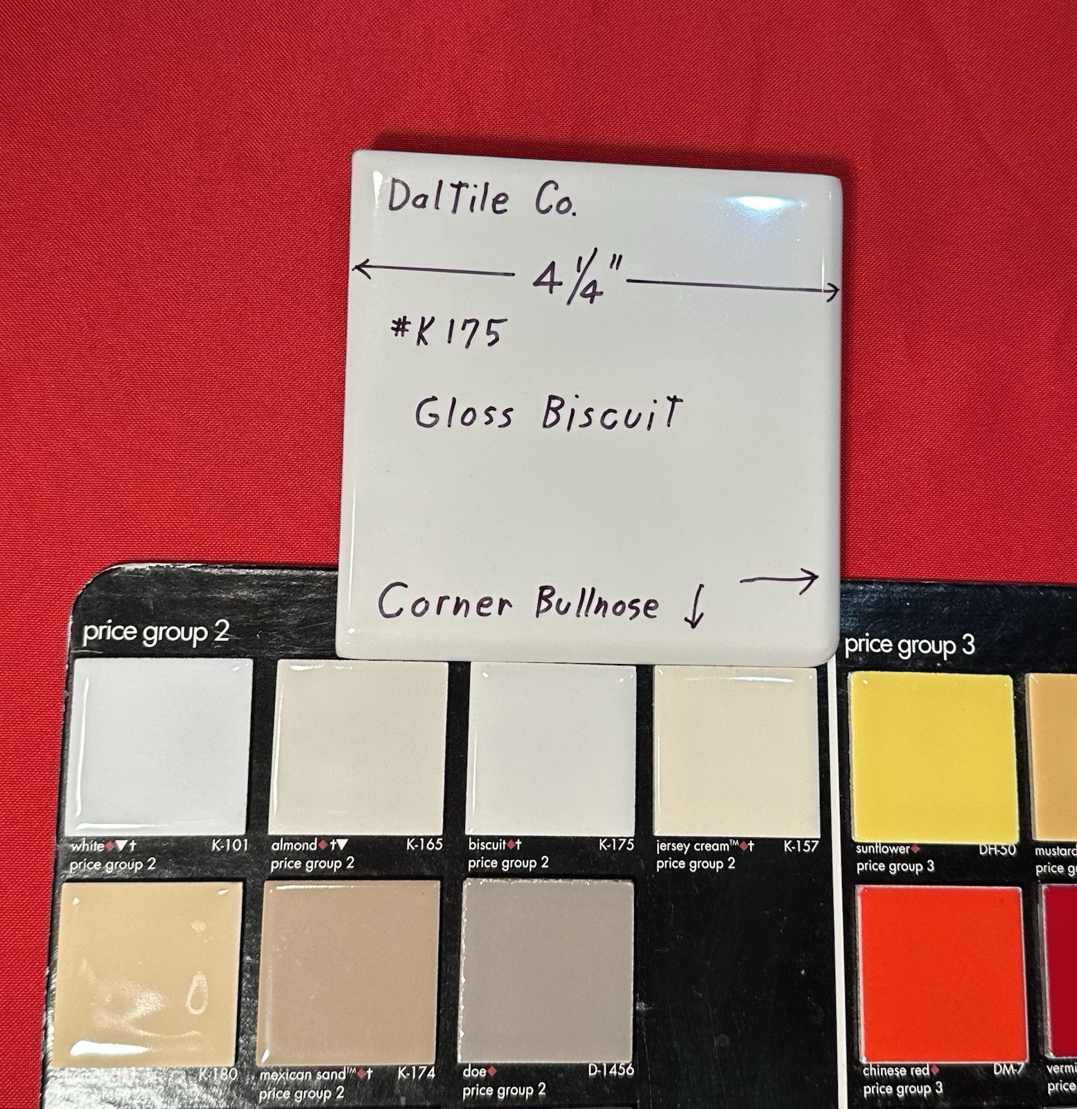 1 pc. Gloss Biscuit: 4-1/4″ Ceramic Corner Bullnose Tile by Daltile Co. NEW