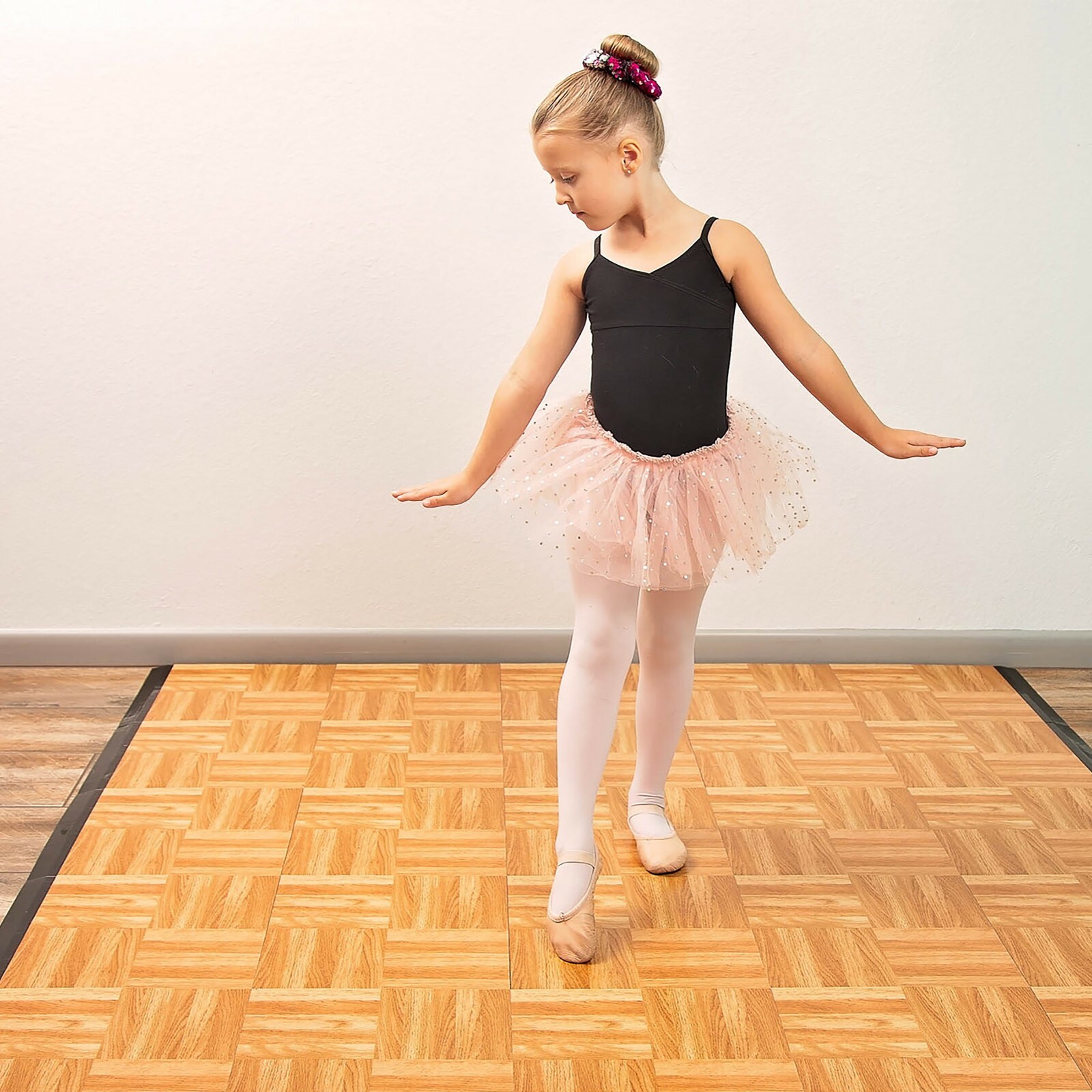 FlooringInc Practice Dance Tiles Kits with Edges, 12″x12″ Tiles, 11 Floor Sizes