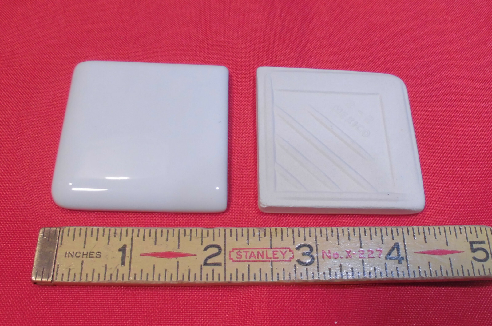 2 pcs. *Glossy Ice White* 2″ X 2″ X 5/16″ Ceramic Surface Bullnose Corner Tiles