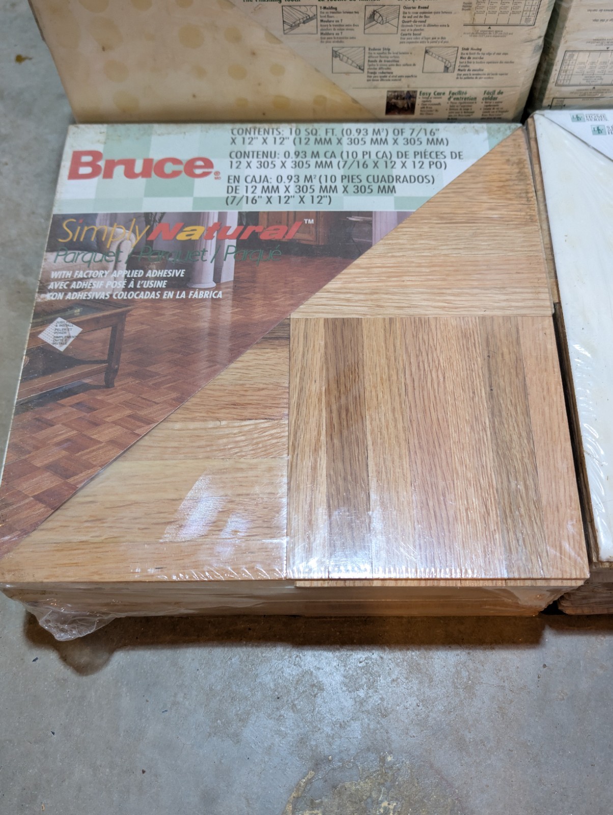 Bruce Parquet Oak Prefinished Smooth 12×12 Simply Natural 10 sq ft AHS100SP