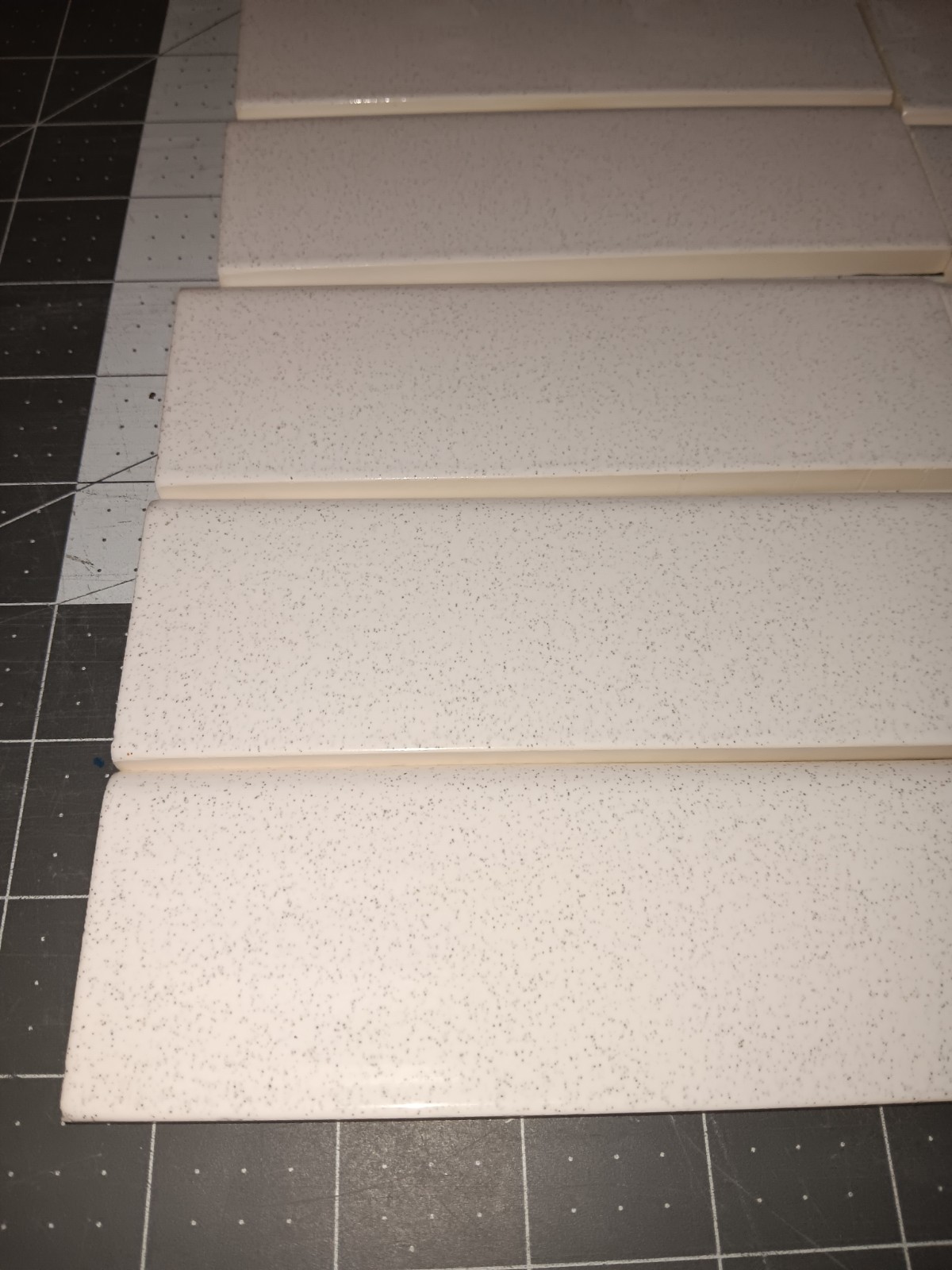 20 pieces Unused Antique Tile 2 x 6 Bullnose Trim SALT and PEPPER Kitchen Bath