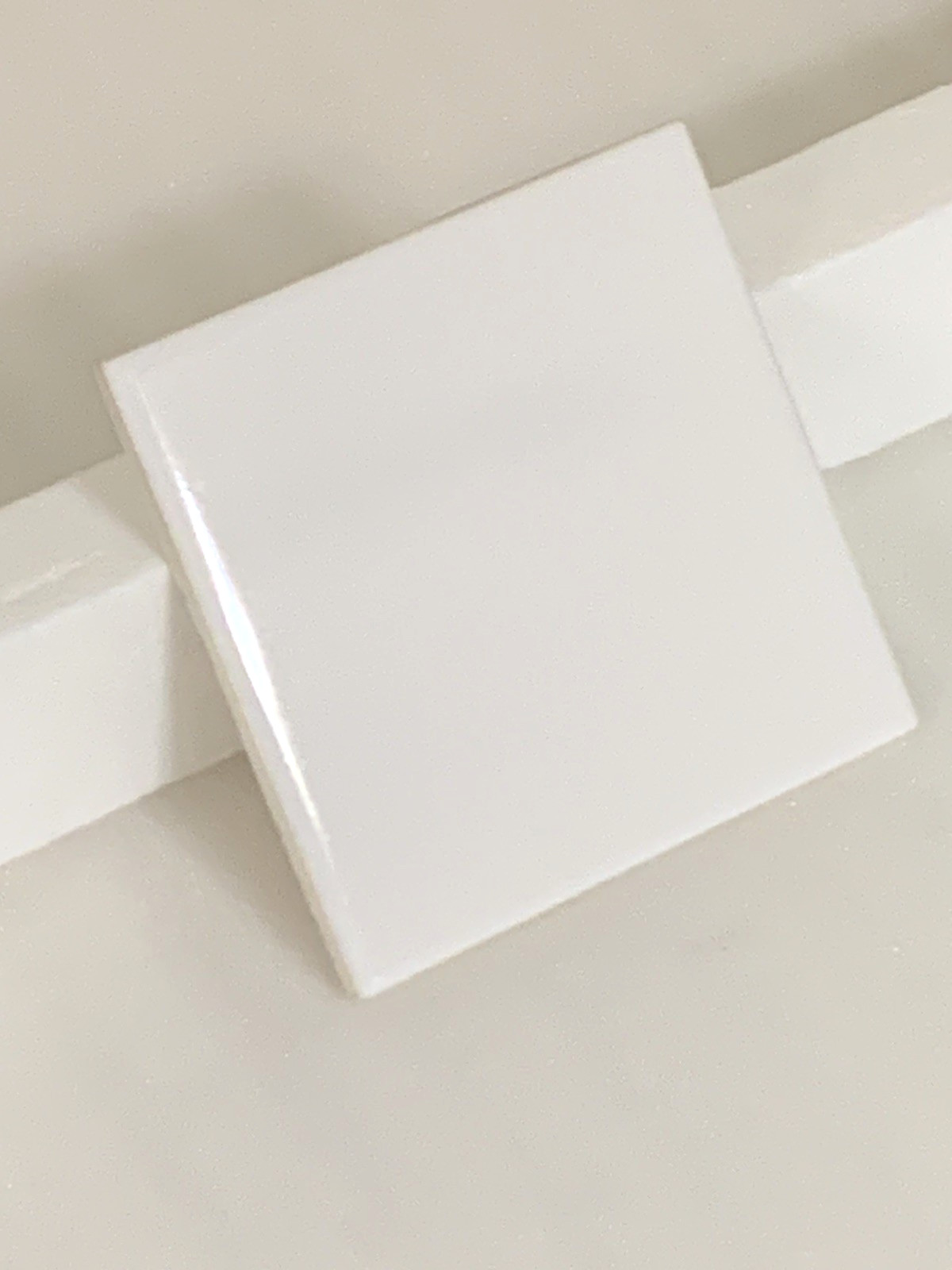 New Vintage Florida Ceramic Tile New White #100 Gloss 4 3/8″ x 4 3/8″