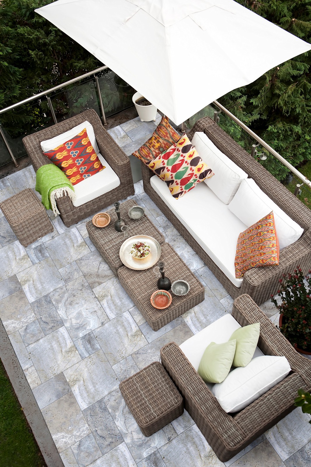 Ackland AKLTPMAR10KT-PL Marzana Exterior Paver Tile – Tumbled – Off White