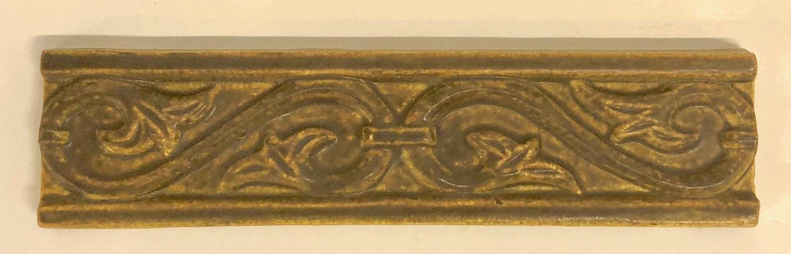 Contemporary Trim Border Tile Leaf & Vine-Green/Brown