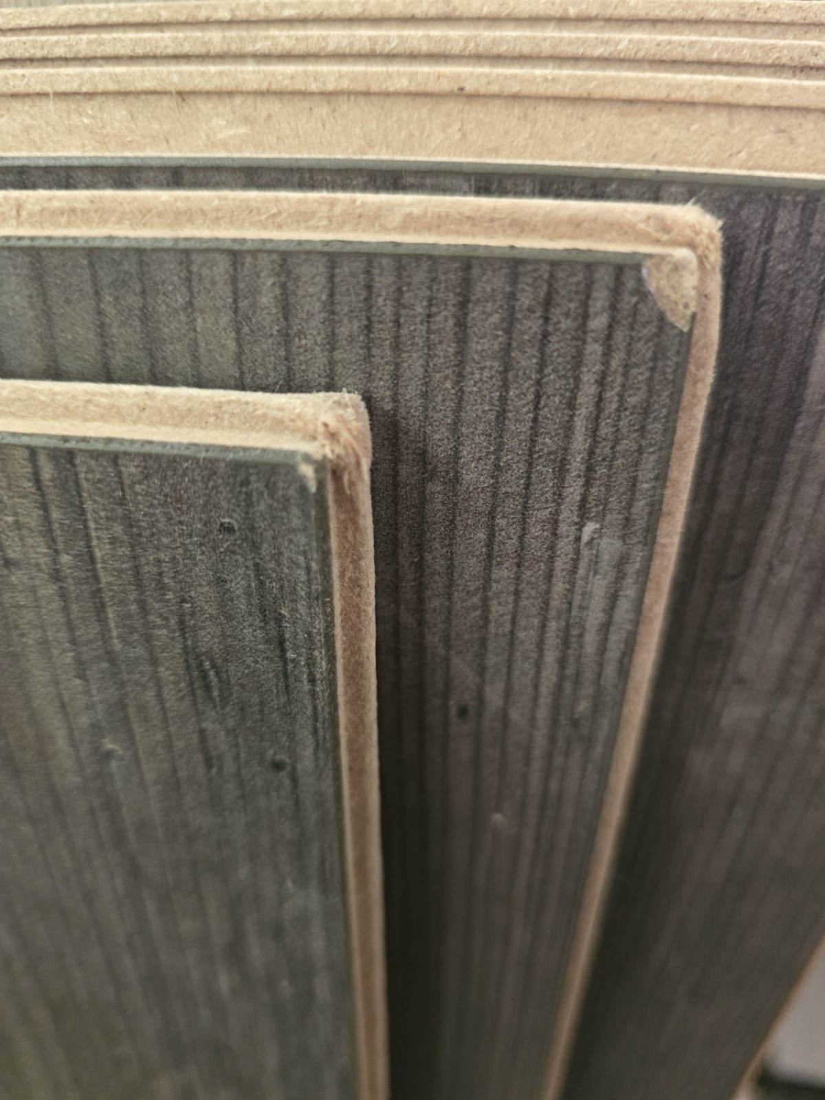 Mohawk Home Pewter Lodge Pine Laminate Flooring 12MM Thick 17.18 ft² NEW(OTHER)