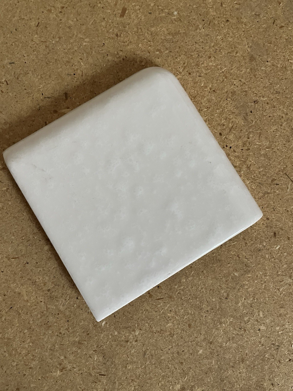 1 pc. Mayan White A4402 Radius Bullnose Ceramic Tile Daltile 4-1/4″ Free Ship US