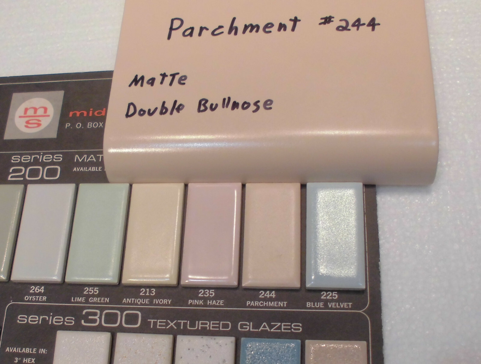 1 pc. Light Brown – Parchment; 6 1/8″ Double Radius Bullnose Glossy Ceramic Tile